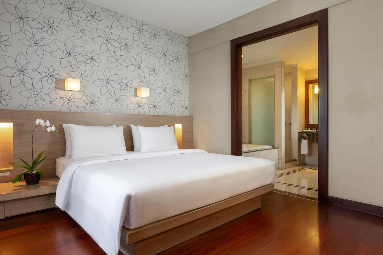 Hotel Santika Bandung Dış mekan fotoğraf