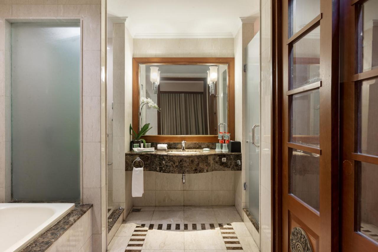 Hotel Santika Bandung Dış mekan fotoğraf
