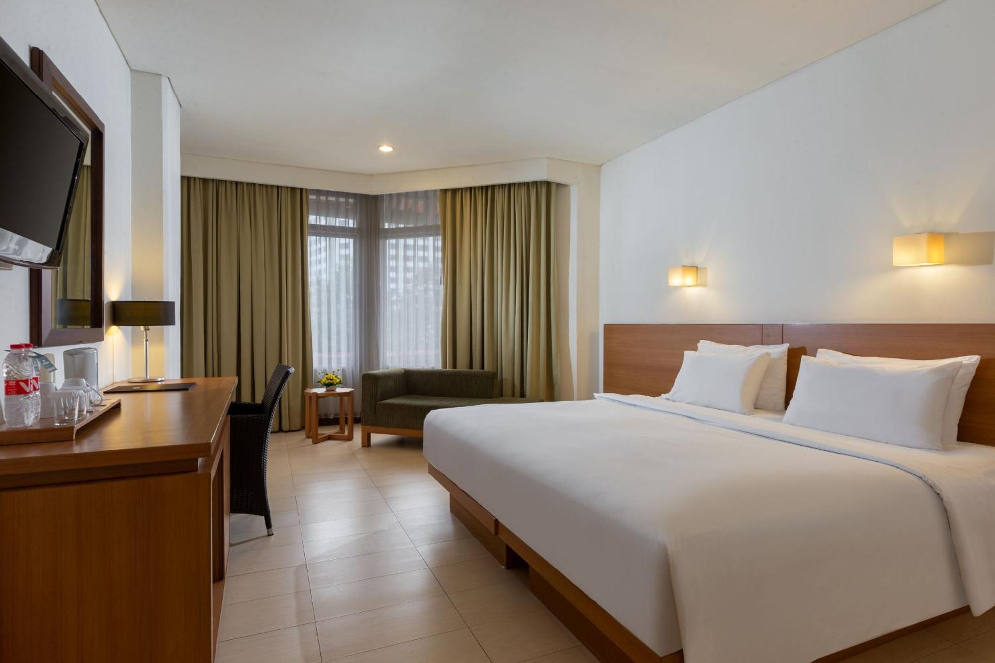 Hotel Santika Bandung Dış mekan fotoğraf