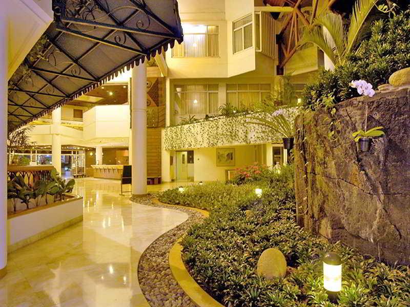 Hotel Santika Bandung Dış mekan fotoğraf