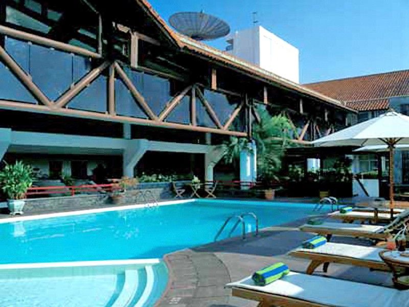 Hotel Santika Bandung Dış mekan fotoğraf
