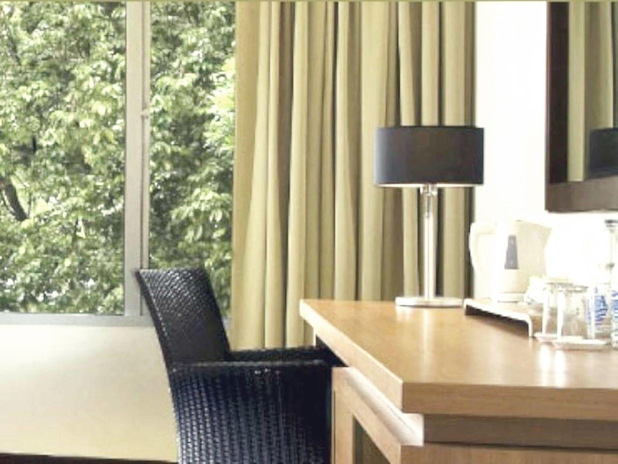 Hotel Santika Bandung Dış mekan fotoğraf