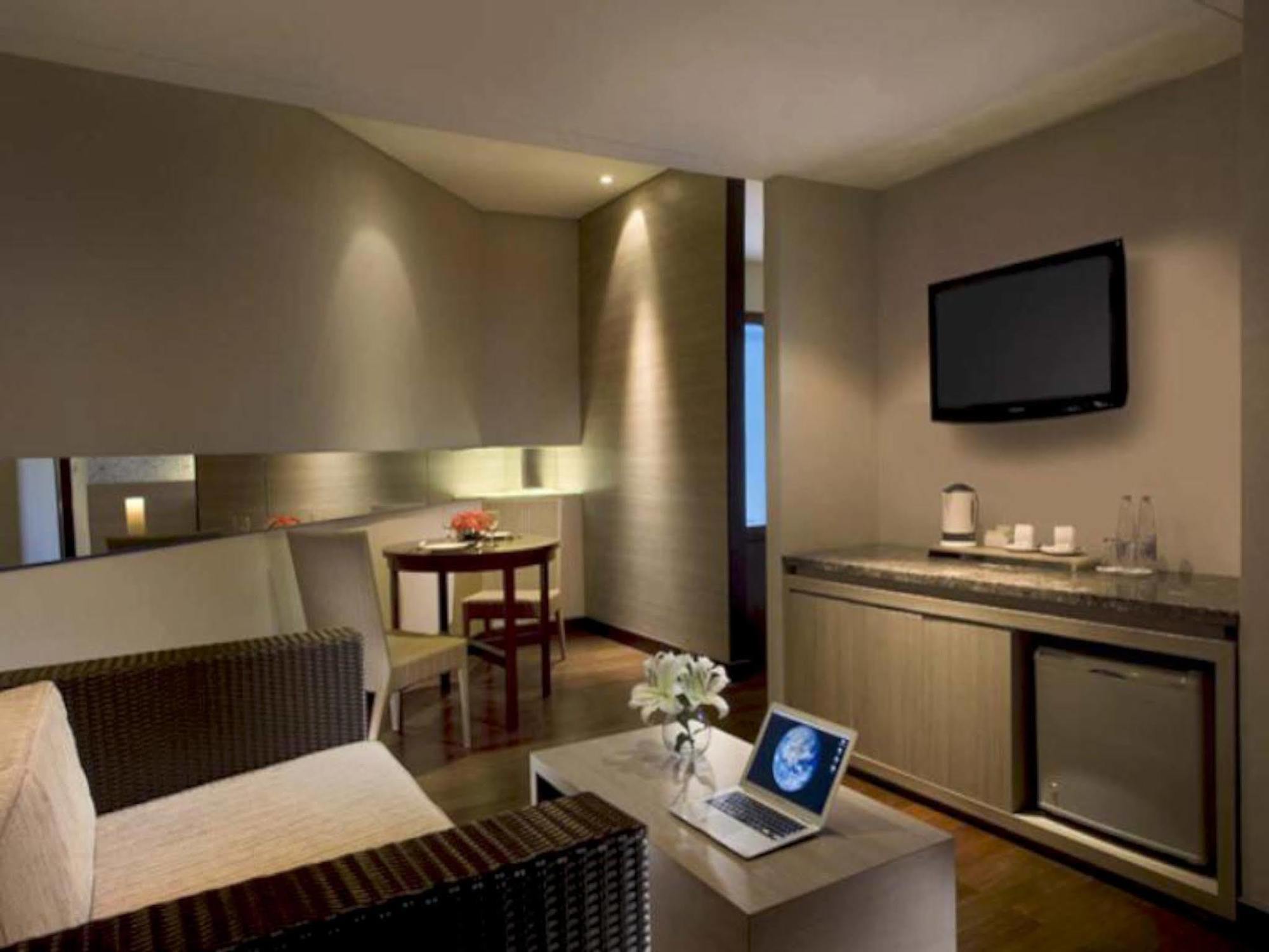 Hotel Santika Bandung Dış mekan fotoğraf