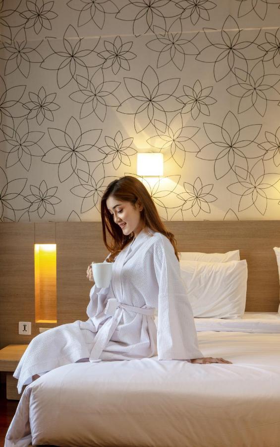 Hotel Santika Bandung Dış mekan fotoğraf
